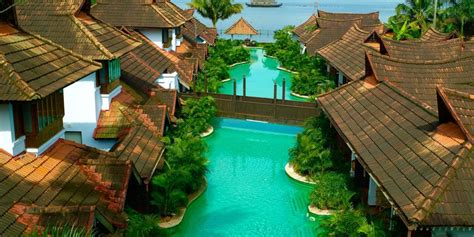 11 Best Hotels in Kottayam, India .